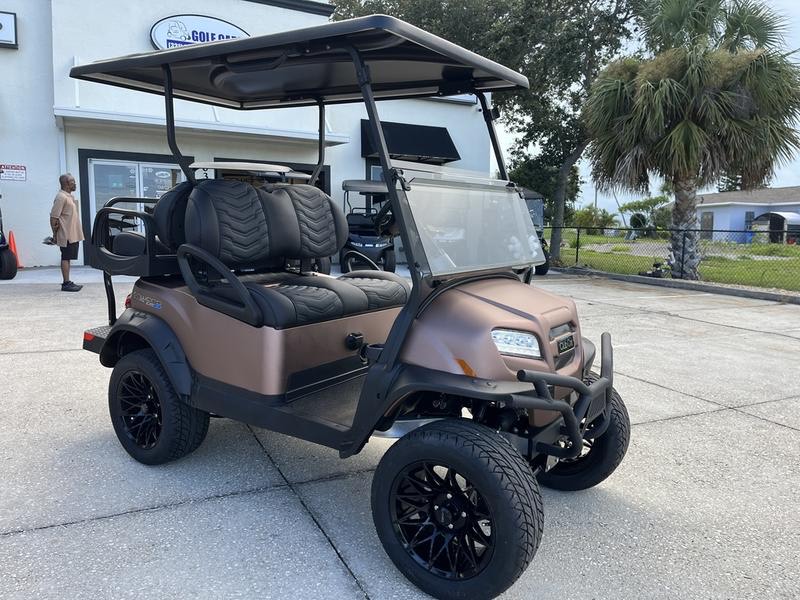 Club Car® Onward® Electric or Gas Golf Cart (2/4 Passenger Models) - Image 2