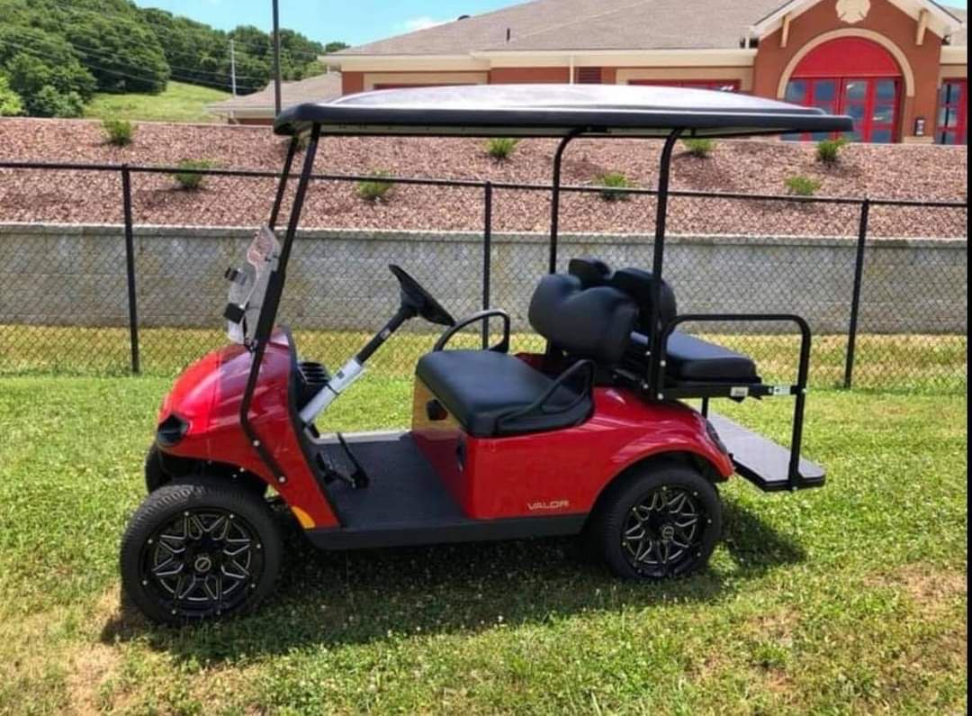 EZGO Valor 4-Passenger Electric Golf Cart