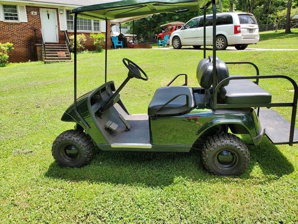 EZGO TXT Electric Golf Cart - Image 2