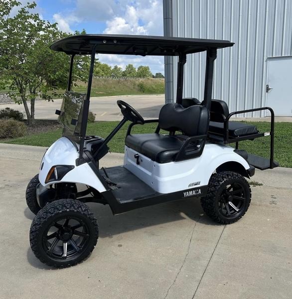 2021 Yamaha Drive2 Quietech EFI Gas Golf Cart
