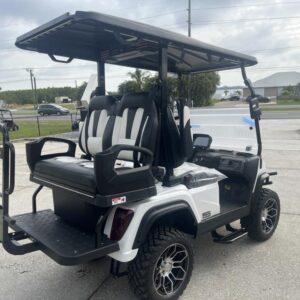 2025 White Luxury Evolution D5 Maverick 22 Cart – Street-Legal Premium Electric Cart